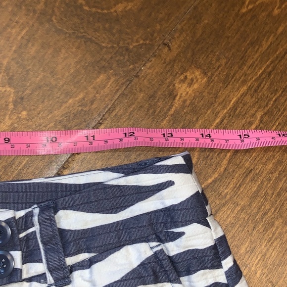 Vineyard Vines shorts - Picture 8 of 8